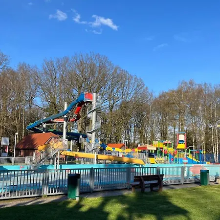 Sonnenuntergang Naehe Freizeitpark Schloss Dankern Dankernsee Prázdninový dům Haren