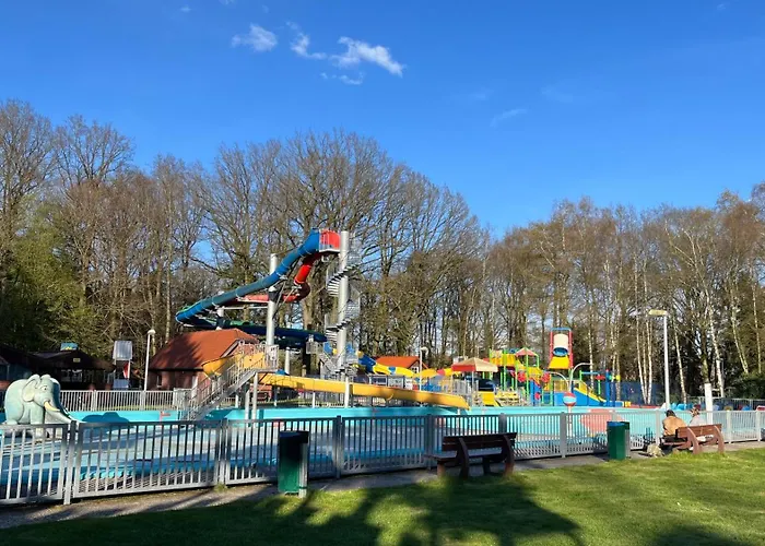 Sonnenuntergang Naehe Freizeitpark Schloss Dankern Dankernsee Casa de Férias Haren